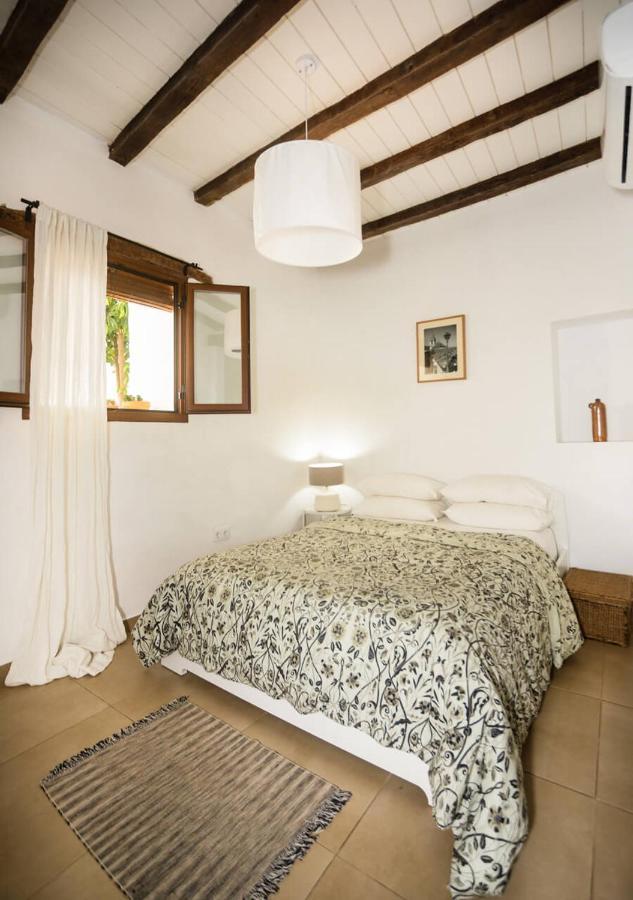 Casa De Los Cuadros Villaluenga Del Rosario Esterno foto
